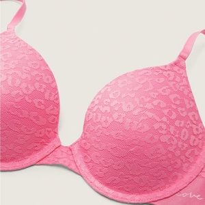 Victoria’s Secret PINK Wear everywhere lightly lined T Shirt Bra